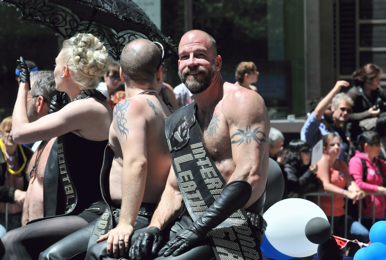 ./Pride_Parade_San_Francisco_20120624_142924_B12_7069.jpg