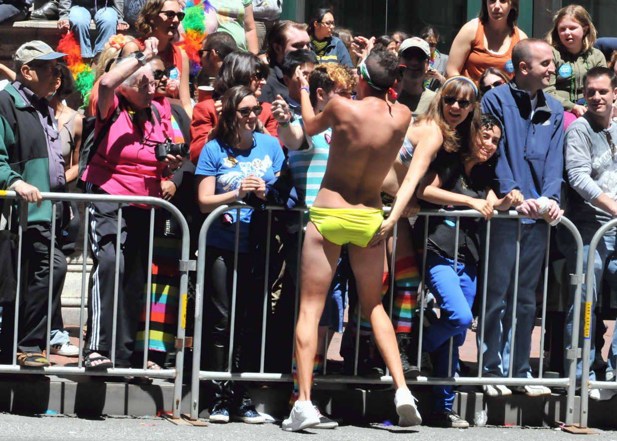 ./Pride_Parade_San_Francisco_20120624_115646_B12_6259.jpg