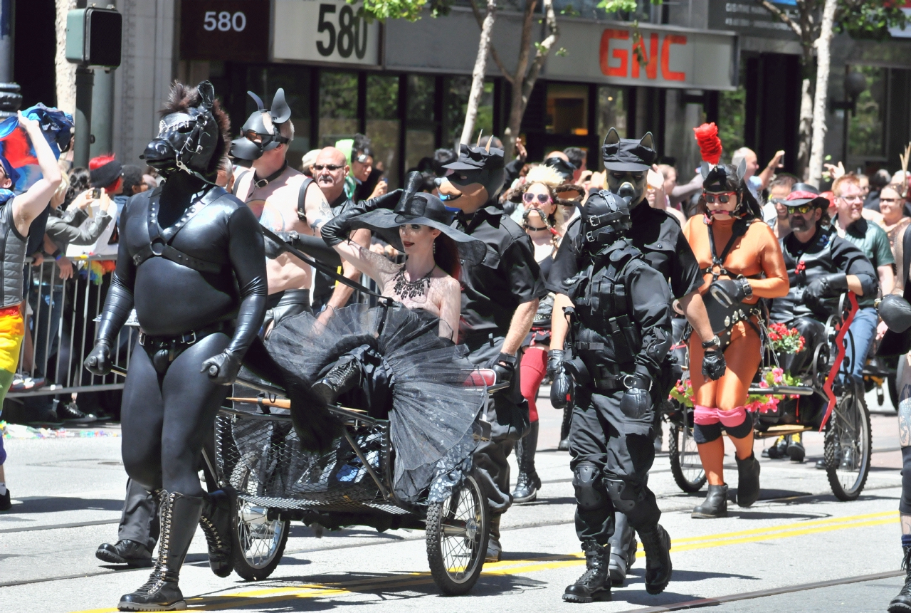 ./Pride_Parade_San_Francisco_20120624_142818_B12_7052.jpg