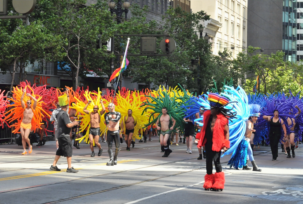 ./Pride_Parade_San_Francisco_20120624_105721_B12_5994.jpg