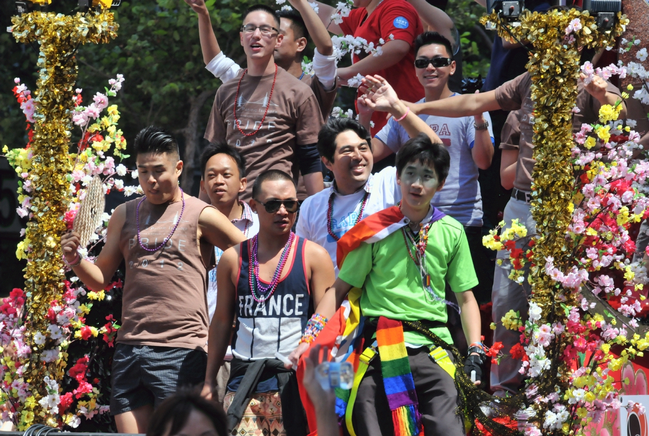 ./Pride_Parade_San_Francisco_20120624_112825_B12_6132.jpg