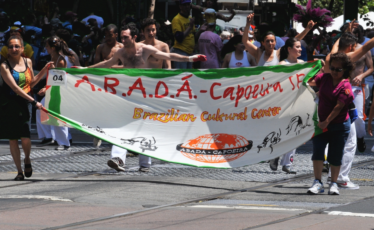 ./San_Francisco_LGBT_Pride_Parade_20130630_120018_B13_6247.jpg