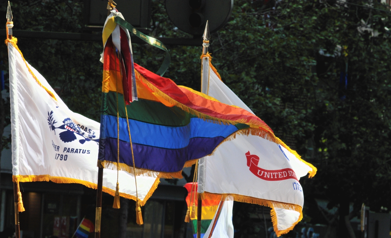 ./San_Francisco_LGBT_Pride_Parade_20130630_111419_B13_5920.jpg