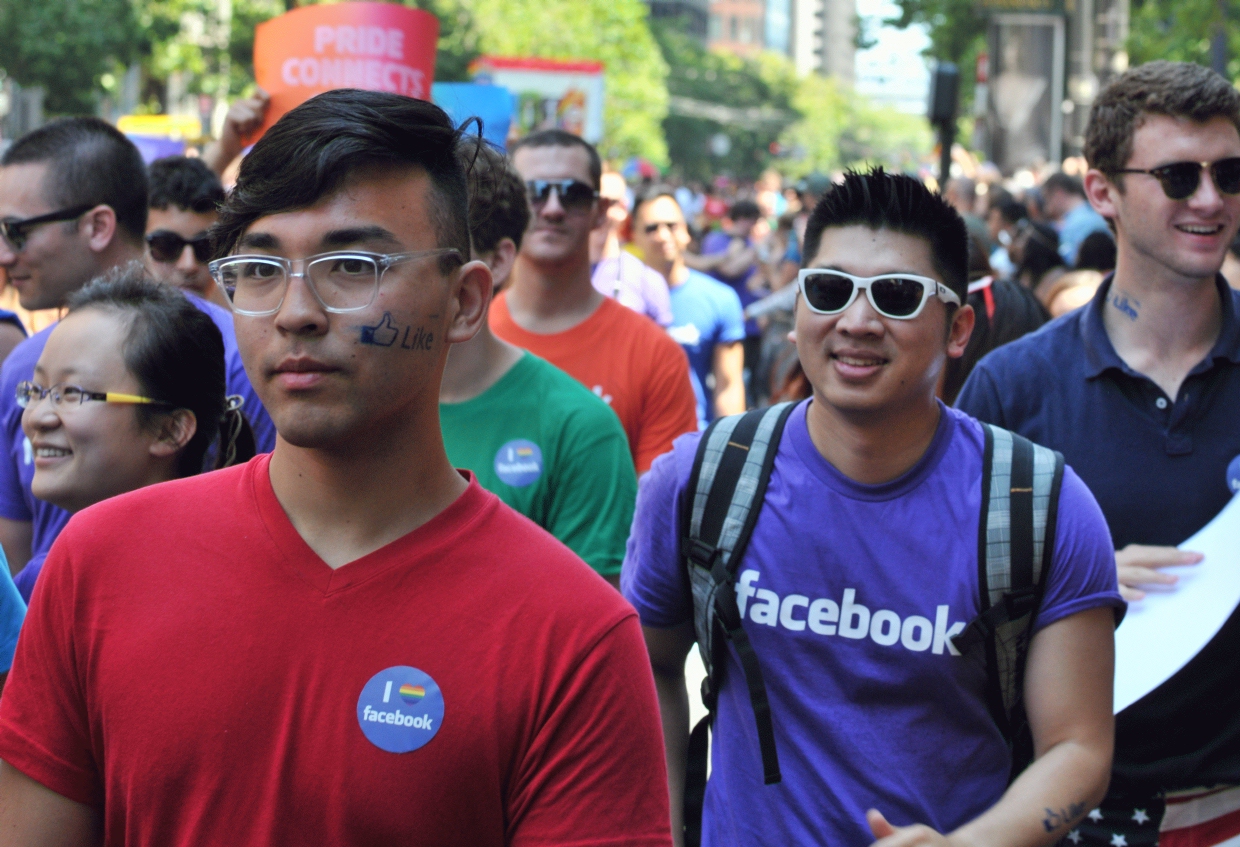 ./San_Francisco_LGBT_Pride_Parade_20130630_121437_B13_6391.jpg