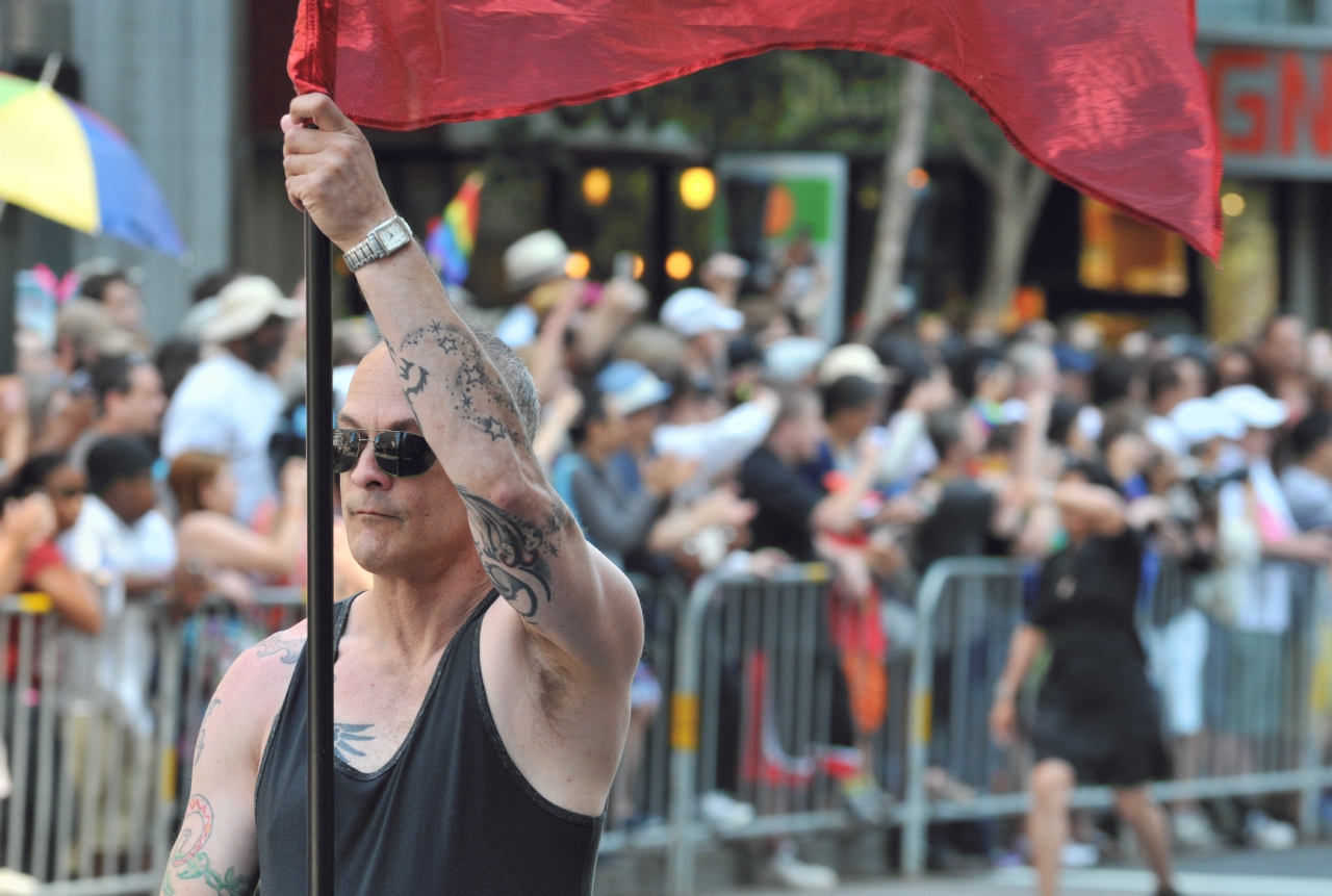 ./San_Francisco_LGBT_Pride_Parade_20130630_110841_B13_5873.jpg