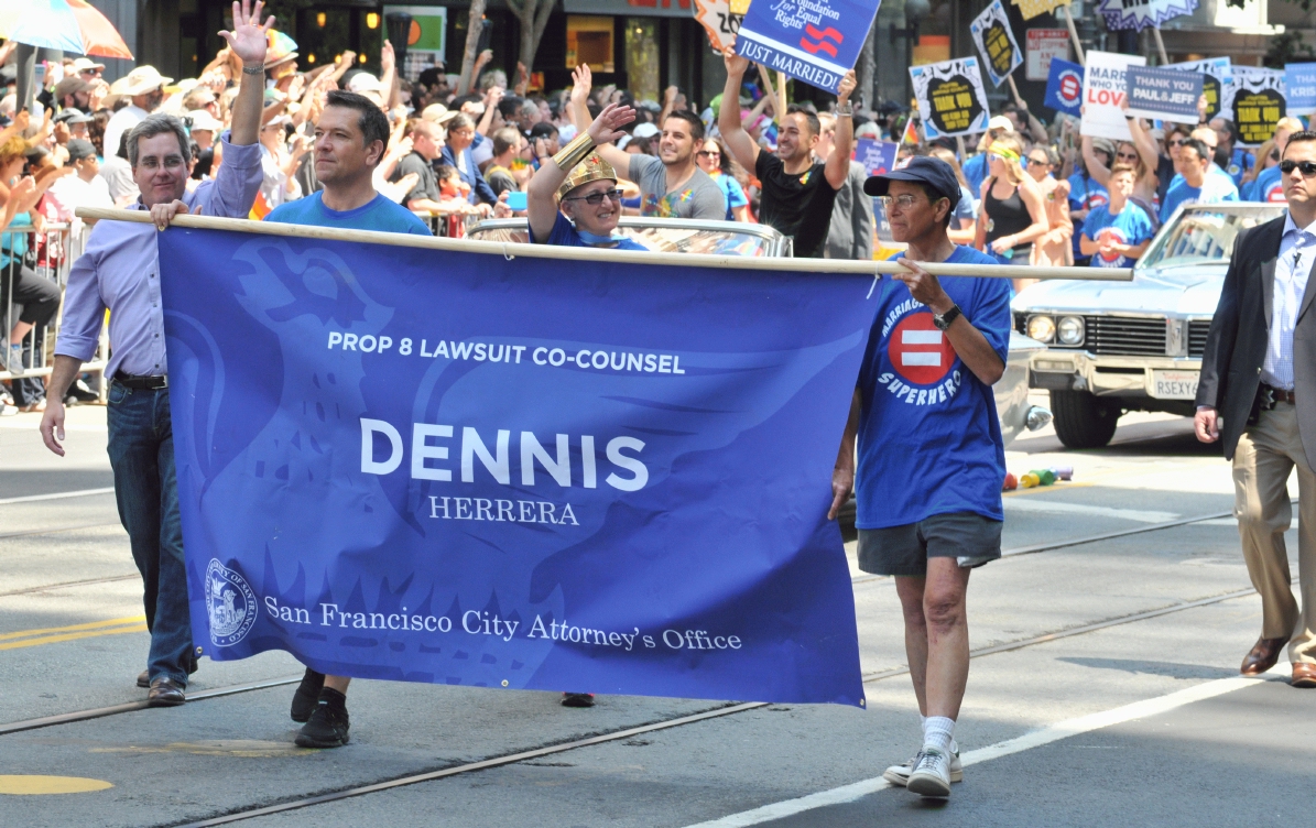 ./San_Francisco_LGBT_Pride_Parade_20130630_112846_B13_5994.jpg