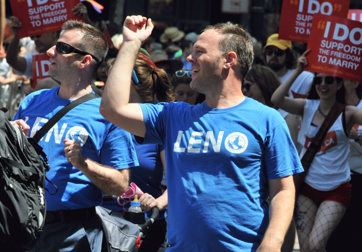 ./San_Francisco_LGBT_Pride_Parade_20130630_114851_B13_6182.jpg