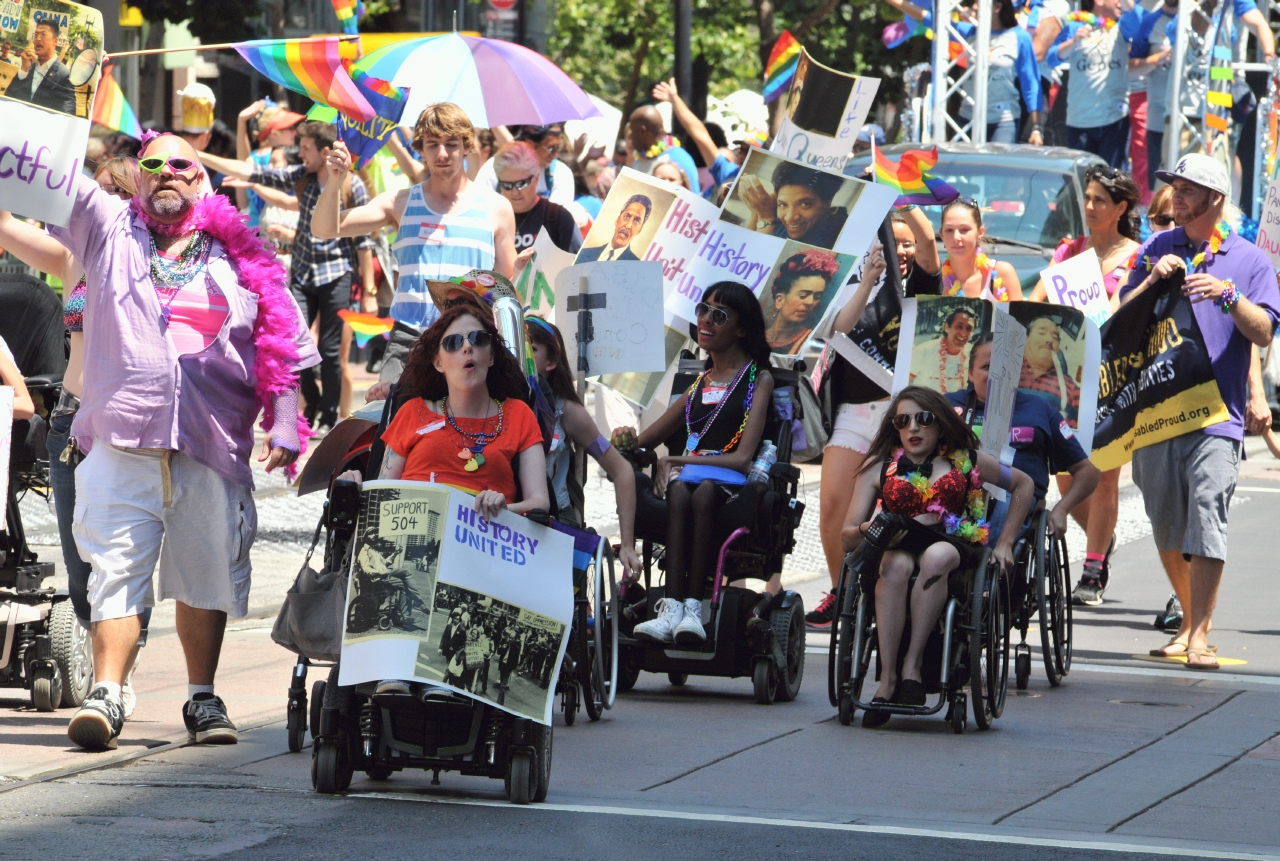 ./San_Francisco_LGBT_Pride_Parade_20130630_124025_B13_6636.jpg