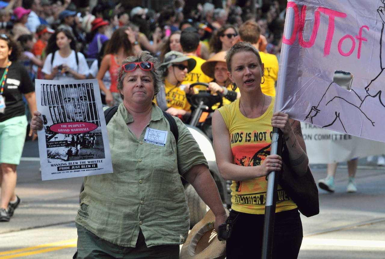 ./San_Francisco_LGBT_Pride_Parade_20130630_105719_B13_5745.jpg