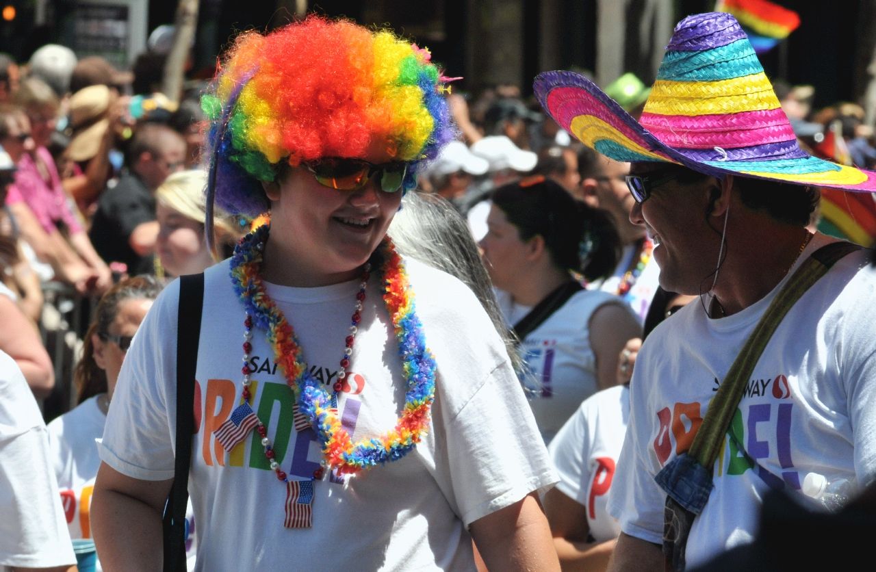 ./San_Francisco_LGBT_Pride_Parade_20130630_121621_B13_6416.jpg