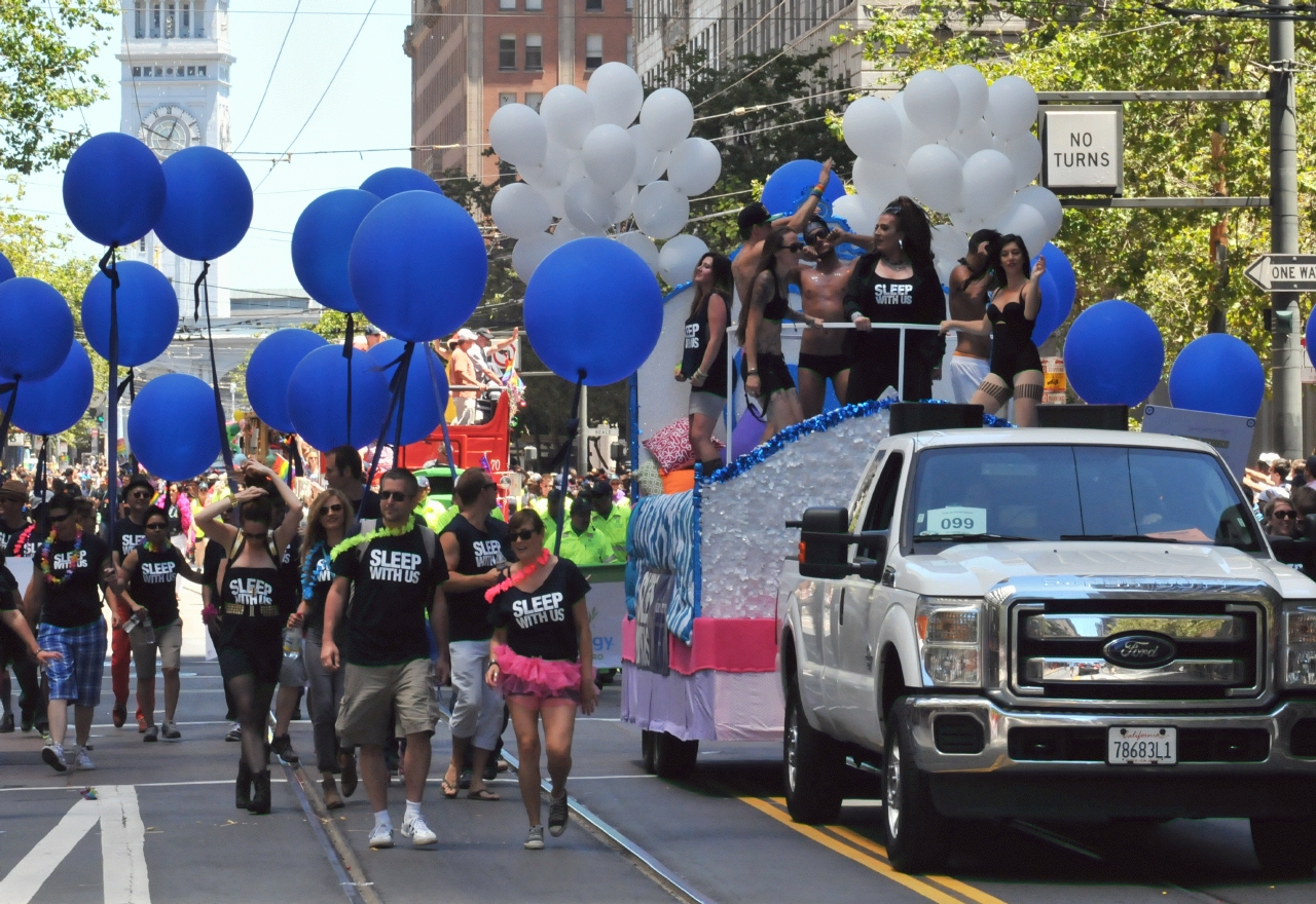 ./San_Francisco_Pride_Parade_20140629_124746_B14_1099.jpg