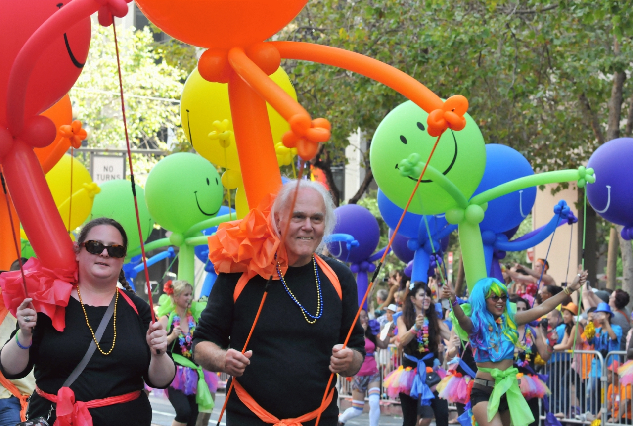 ./San_Francisco_Pride_Parade_20140629_105434_B14_0907.jpg