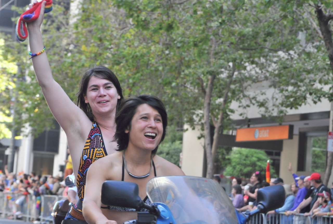 ./San_Francisco_Pride_Parade_20140629_103547_C14_5731.jpg