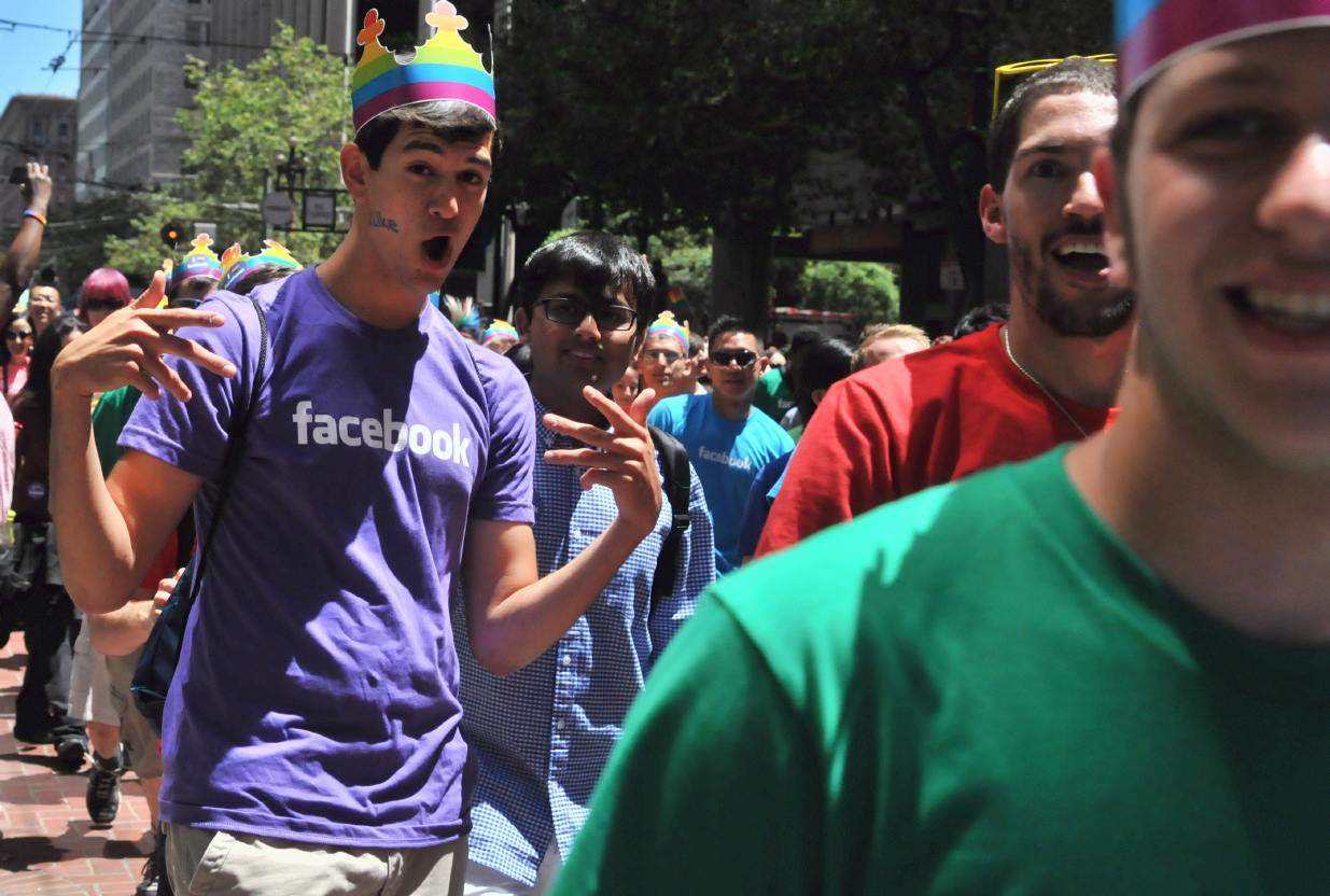 ./San_Francisco_Pride_Parade_20140629_121831_C14_6789.jpg