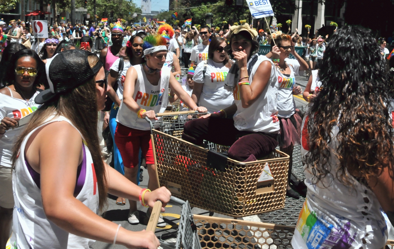 ./San_Francisco_Pride_Parade_20140629_132657_C14_7491.jpg