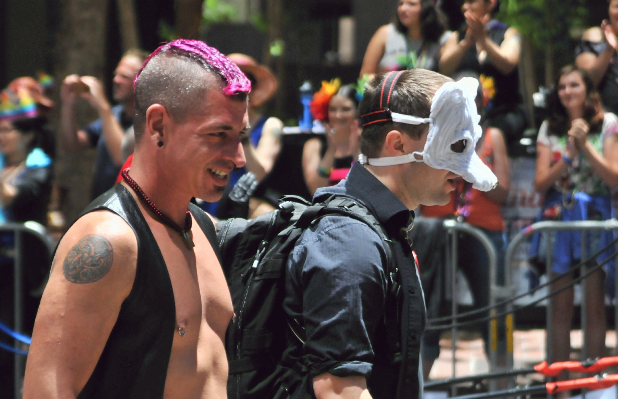 ./San_Francisco_Pride_Parade_20140629_130416_C14_7264.jpg