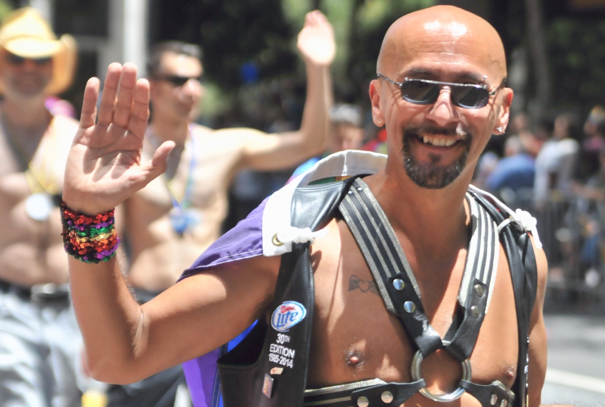 ./San_Francisco_Pride_Parade_20140629_130539_C14_7288.jpg