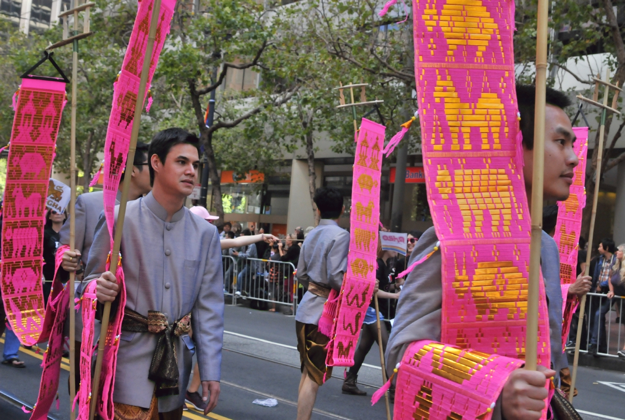 ./San_Francisco_Pride_Parade_20140629_114056_C14_6304.jpg