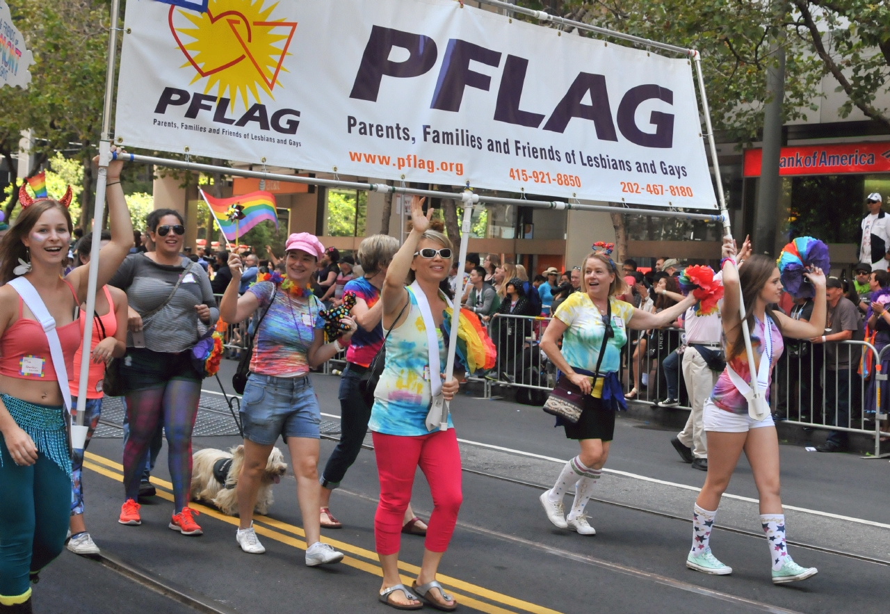 ./San_Francisco_Pride_Parade_20140629_114447_C14_6360.jpg