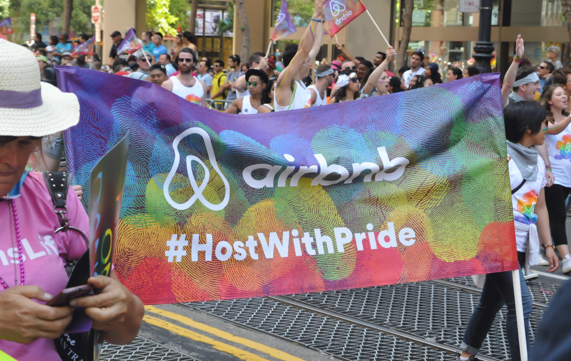 ./San_Francisco_Pride_Parade_20160626_113117_C16_5521.jpg