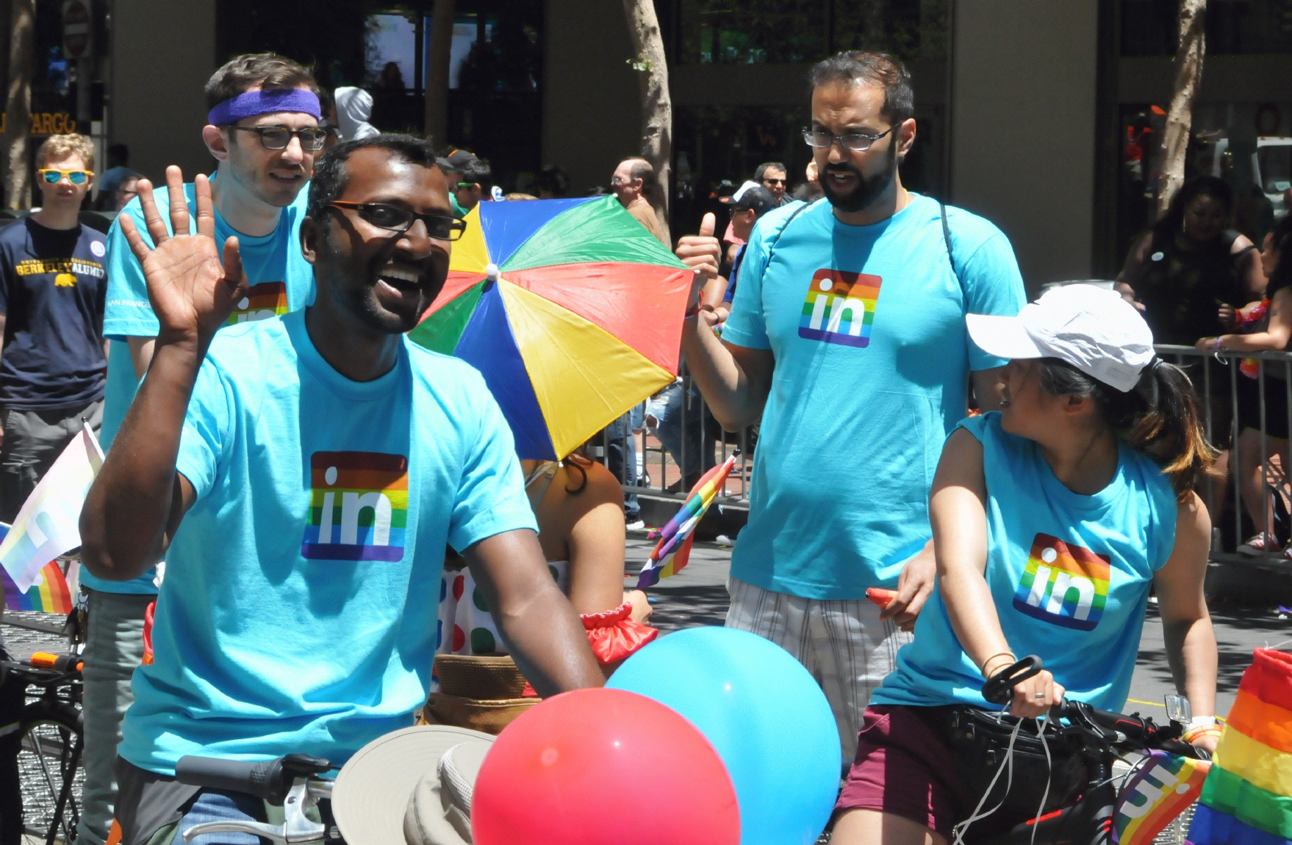 ./San_Francisco_Pride_Parade_20160626_135028_C16_7405.jpg