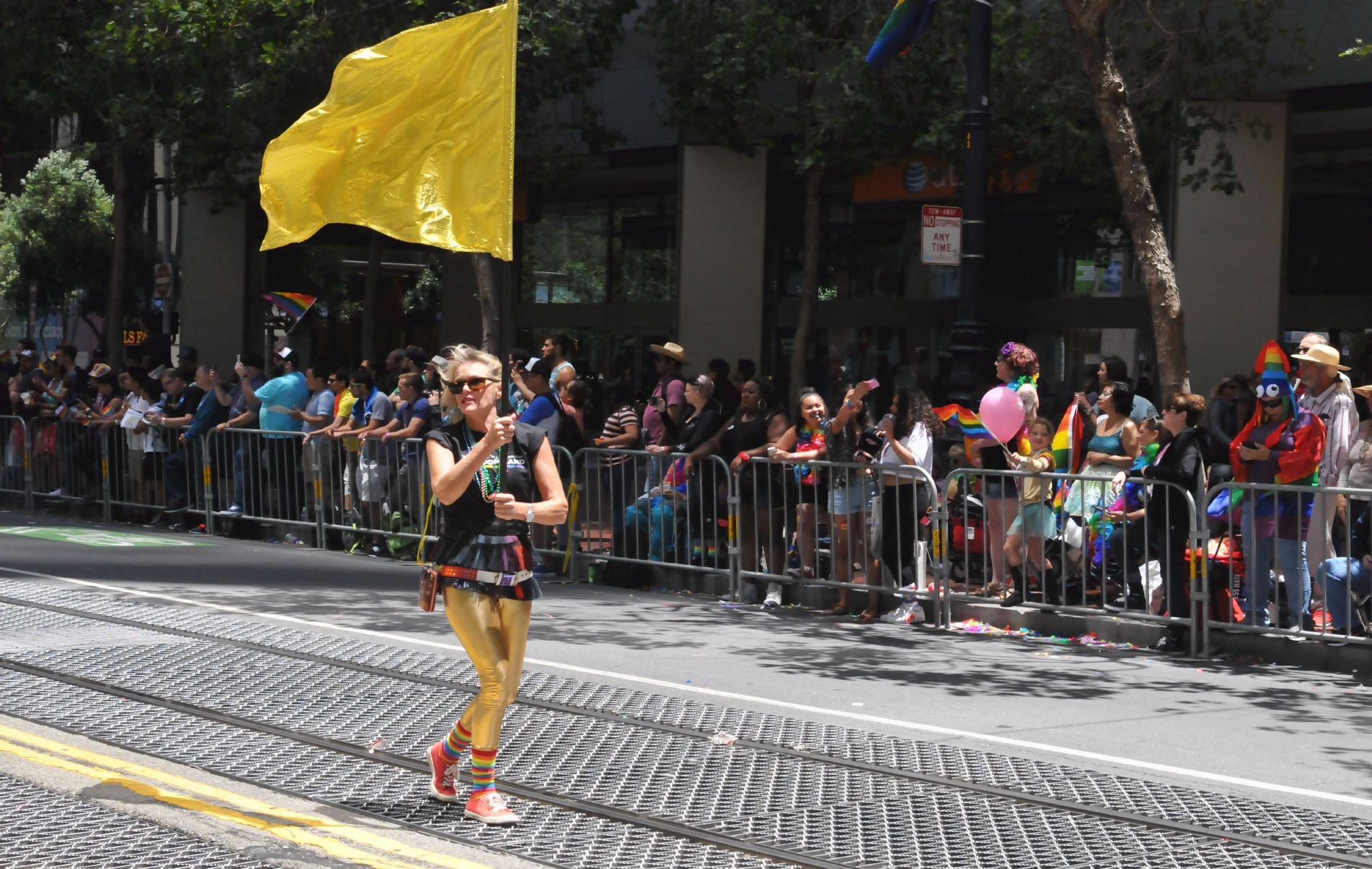 ./San_Francisco_Pride_Parade_20160626_131038_C16_6897.jpg