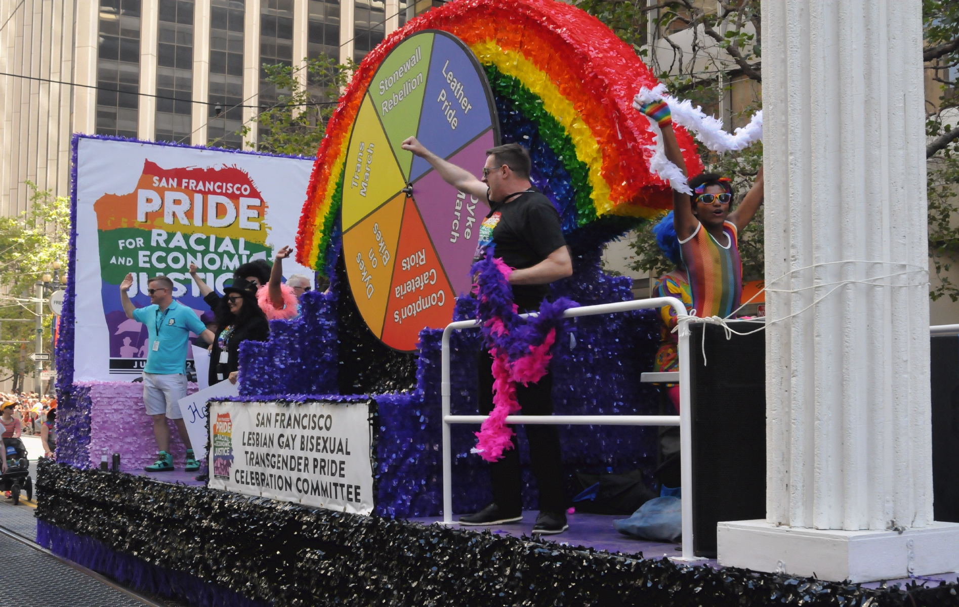 ./San_Francisco_Pride_Parade_20160626_105204_C16_4851.jpg