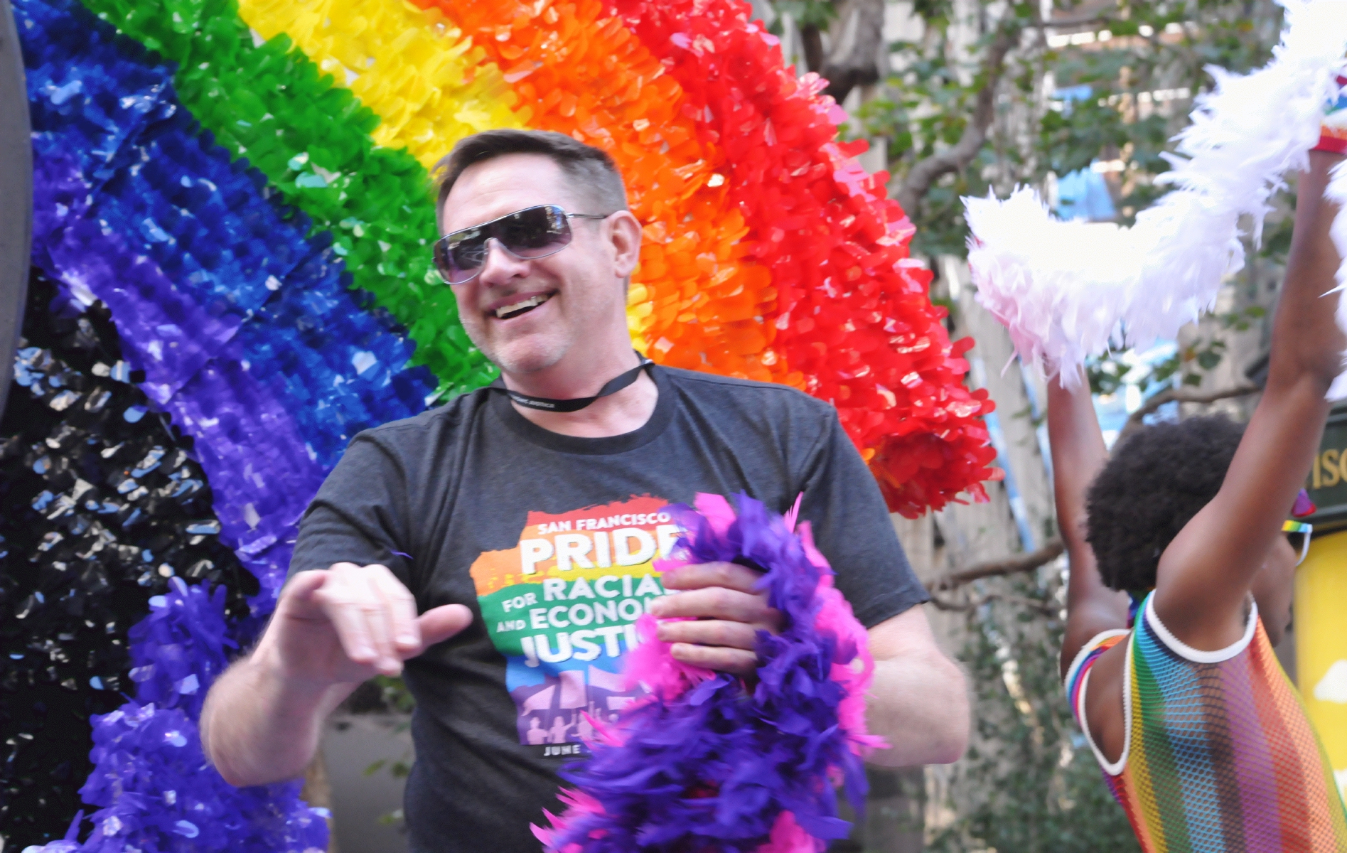 ./San_Francisco_Pride_Parade_20160626_105208_C16_4855.jpg