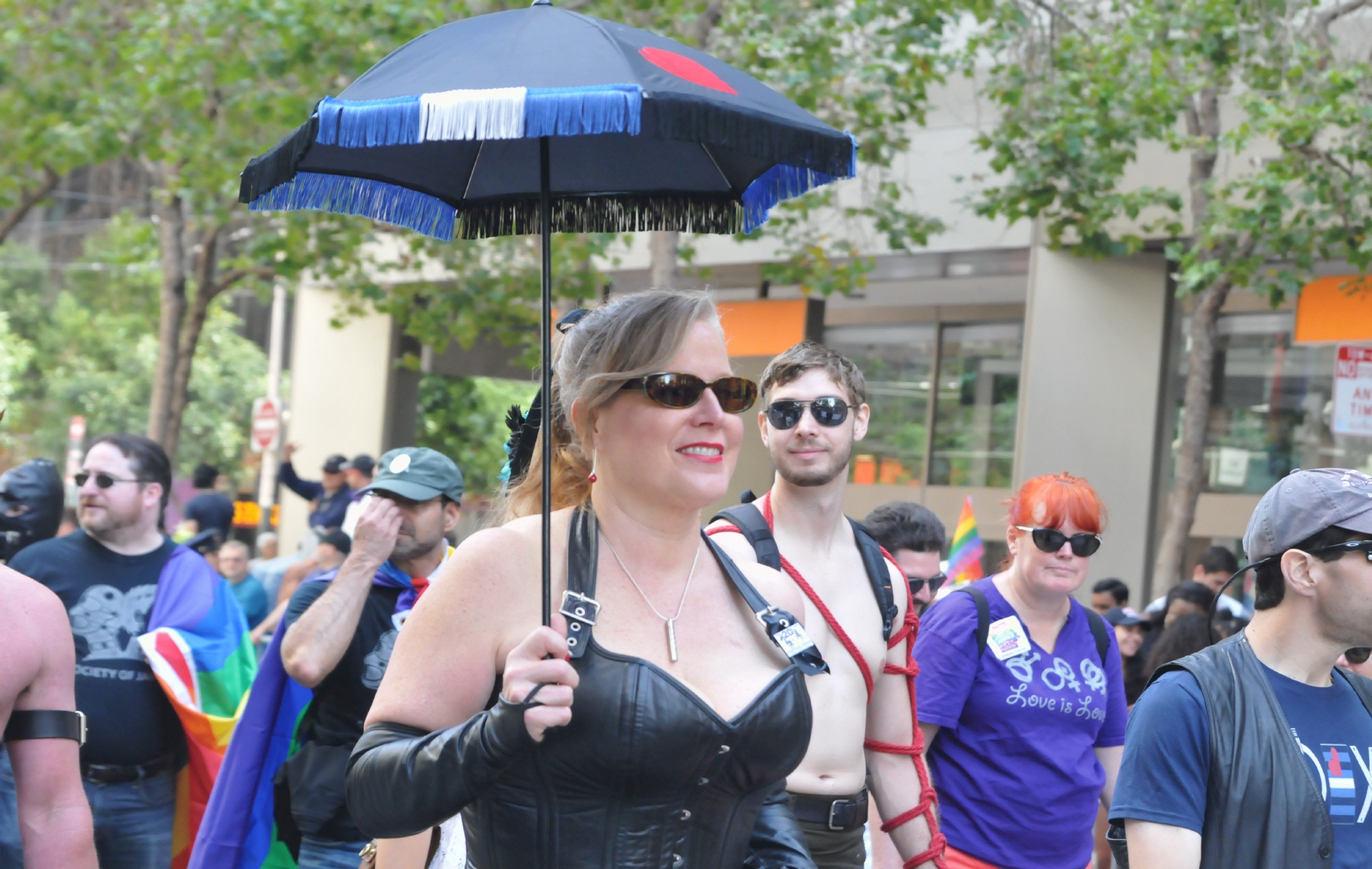 ./San_Francisco_Pride_Parade_20160626_105554_C16_4959.jpg