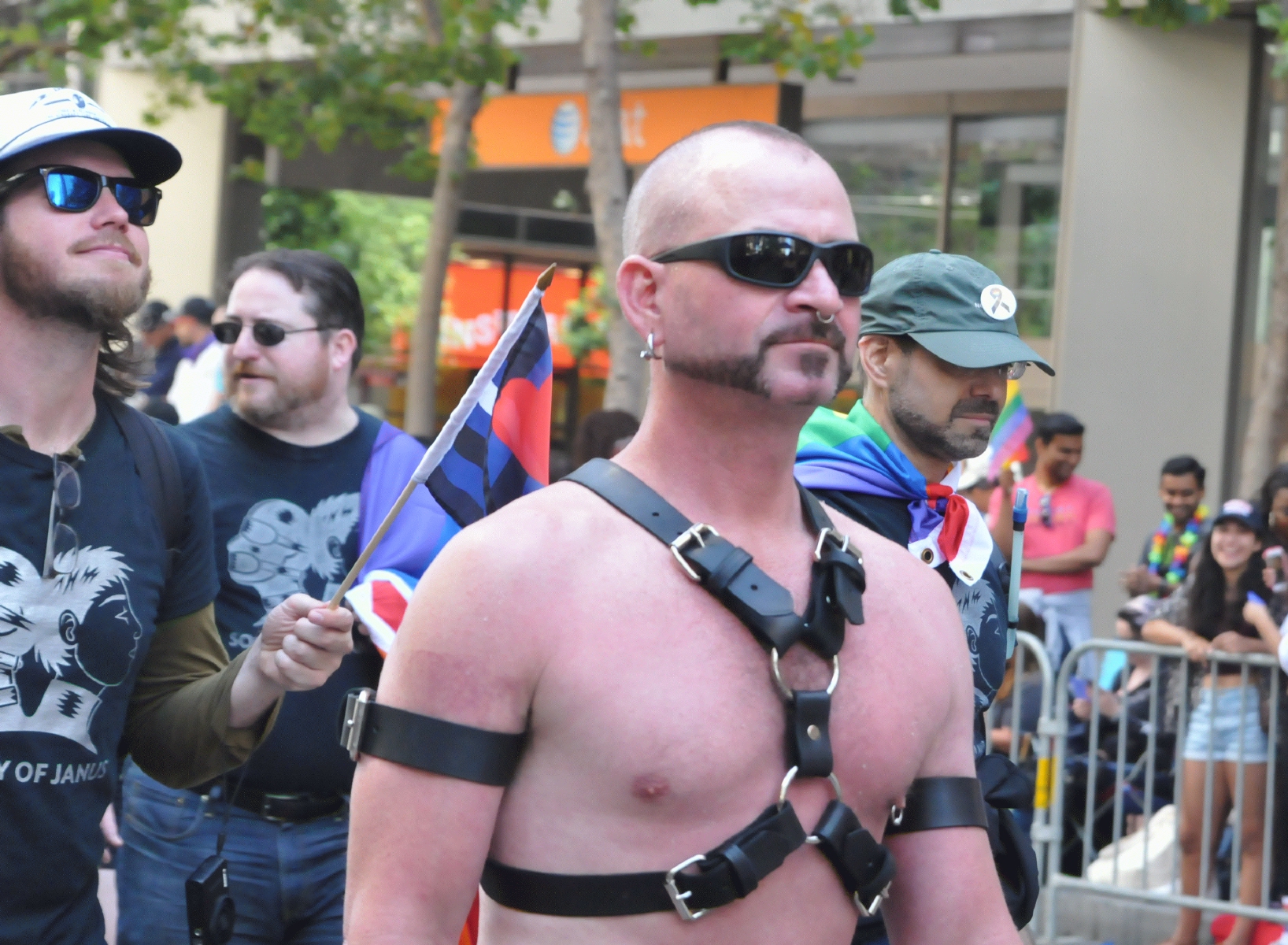 ./San_Francisco_Pride_Parade_20160626_105556_C16_4960.jpg