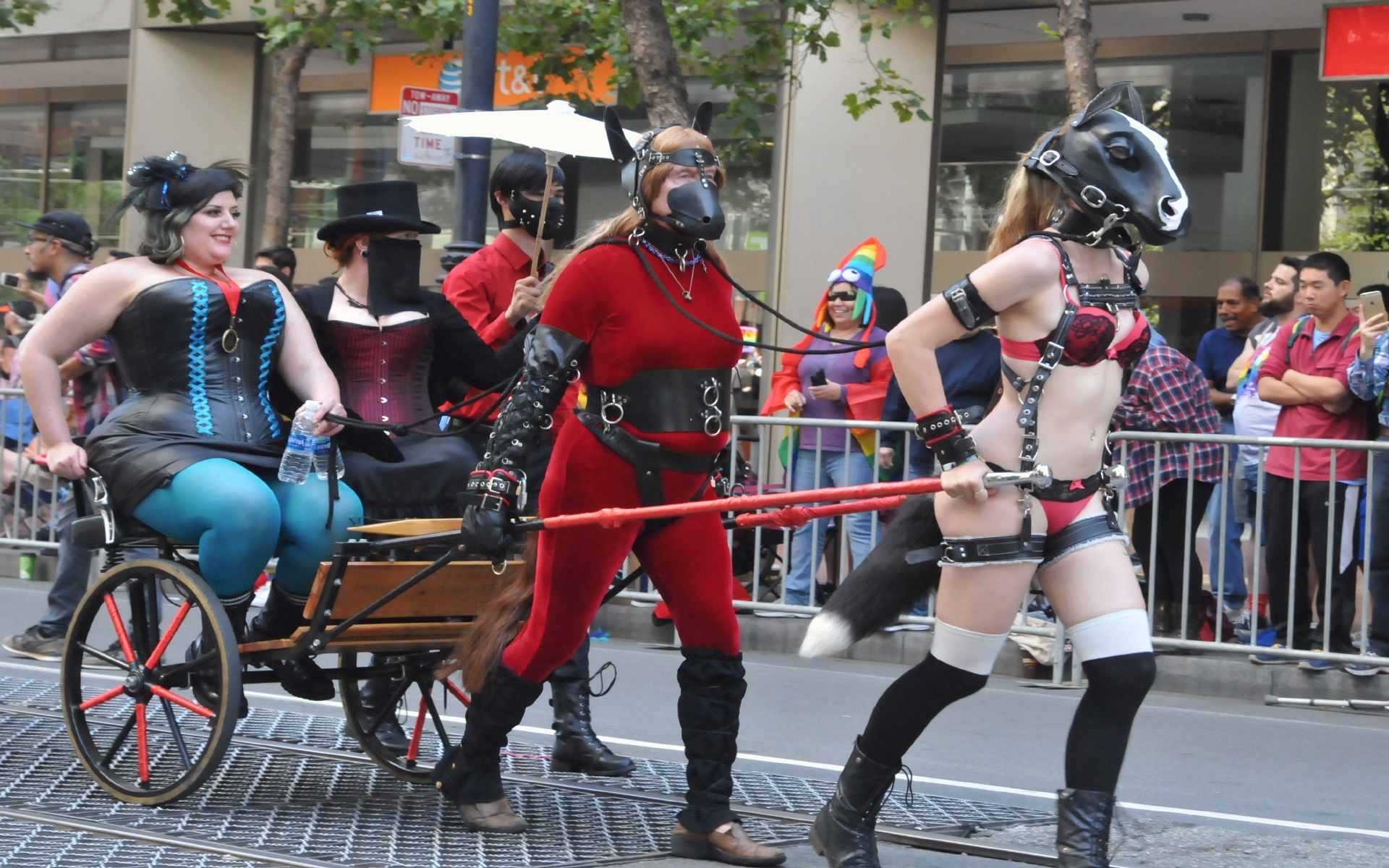 ./San_Francisco_Pride_Parade_20160626_105403_C16_4897.jpg