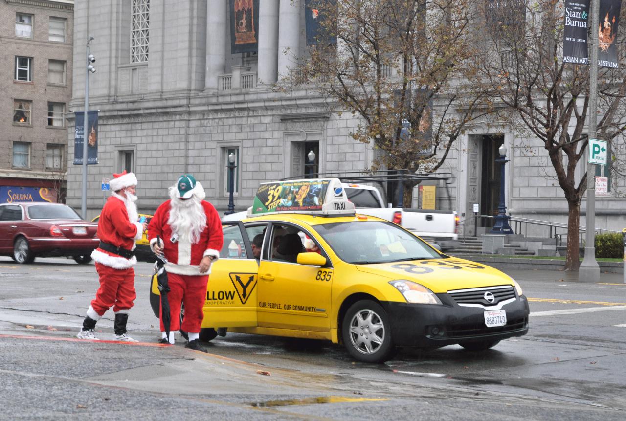 ./Santarchy20091212_16_115822_0576BCX.jpg