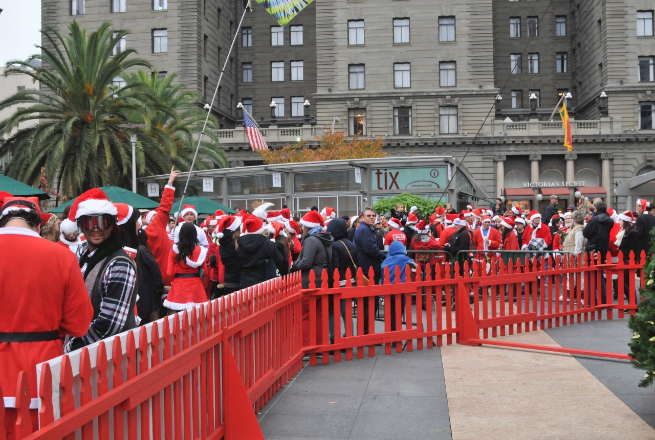 ./SantaCon_San_Francisco_20121215_115435_B12_8315.jpg