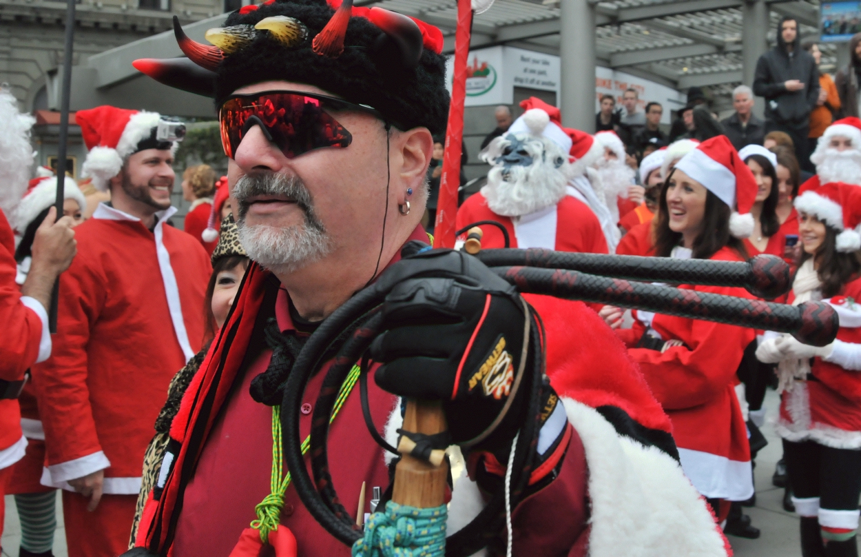 ./SantaCon_San_Francisco_20121215_120321_B12_8350.jpg