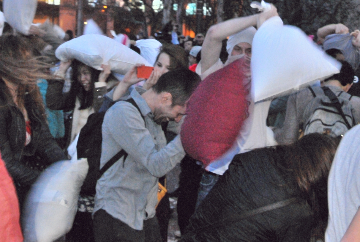 ./Valentines_Day_Pillow_Fight_20140214_175526_C14_0300.jpg