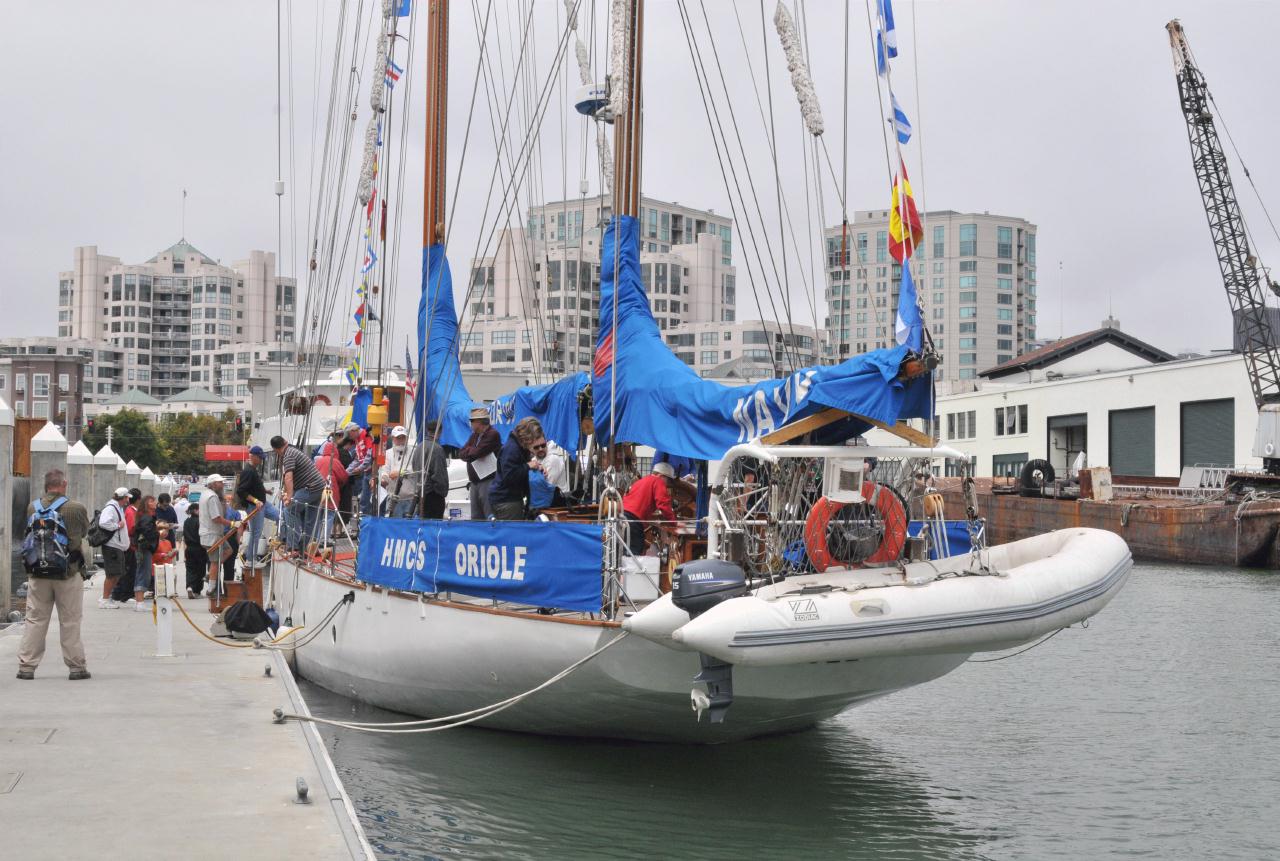 ./OrioleFestOfSail20080727_01_1646BCX.jpg