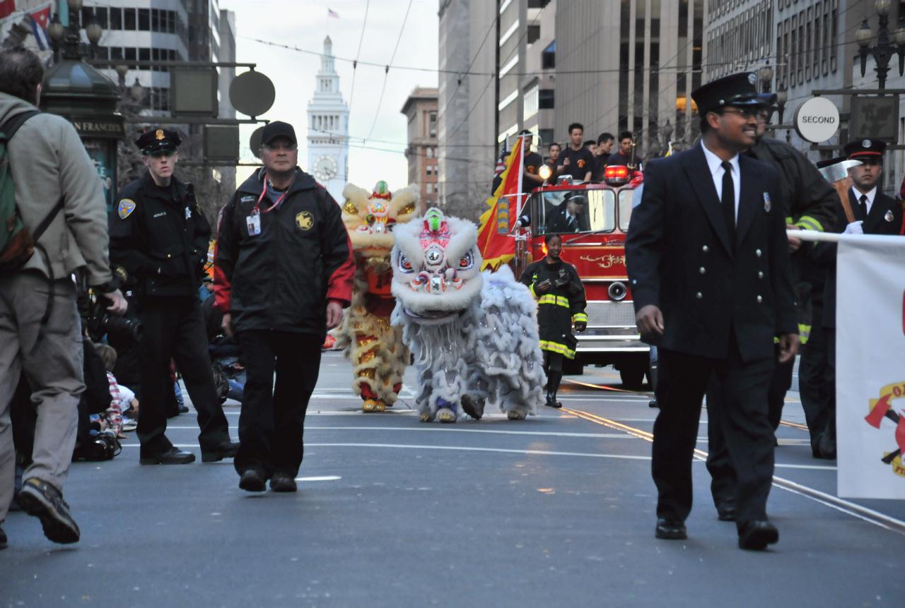 ./CHNYParadeSF20100227_172110_7229TNT.jpg