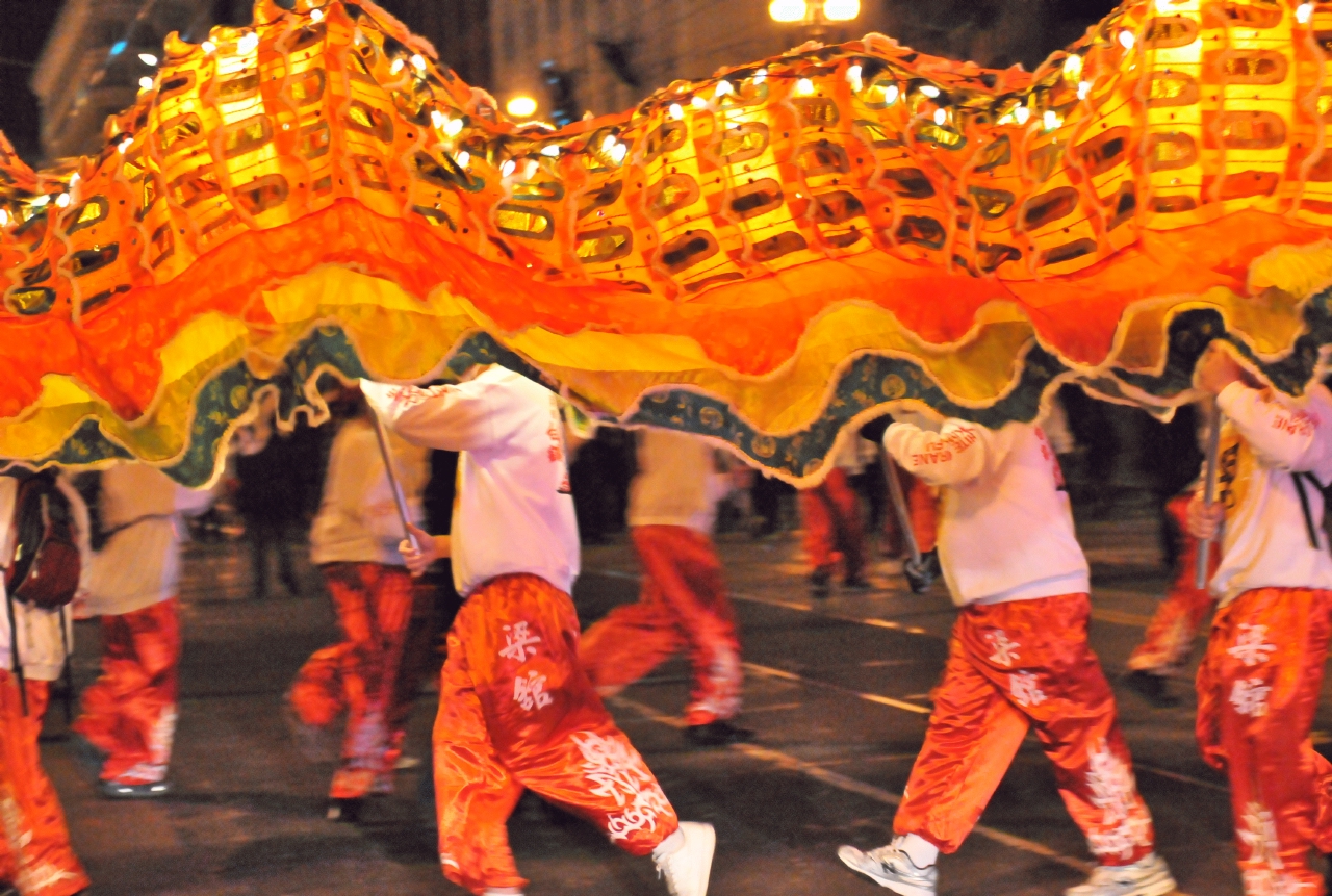 ./2013_Chinese_New_Year_Parade_San_Francisco_20130223_193533_B13_1141.jpg