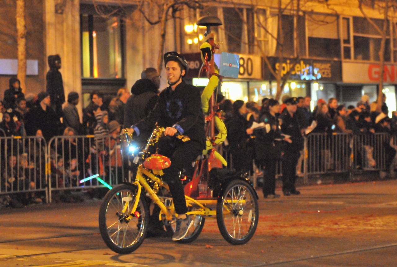 ./2013_Chinese_New_Year_Parade_San_Francisco_20130223_185808_B13_0908.jpg