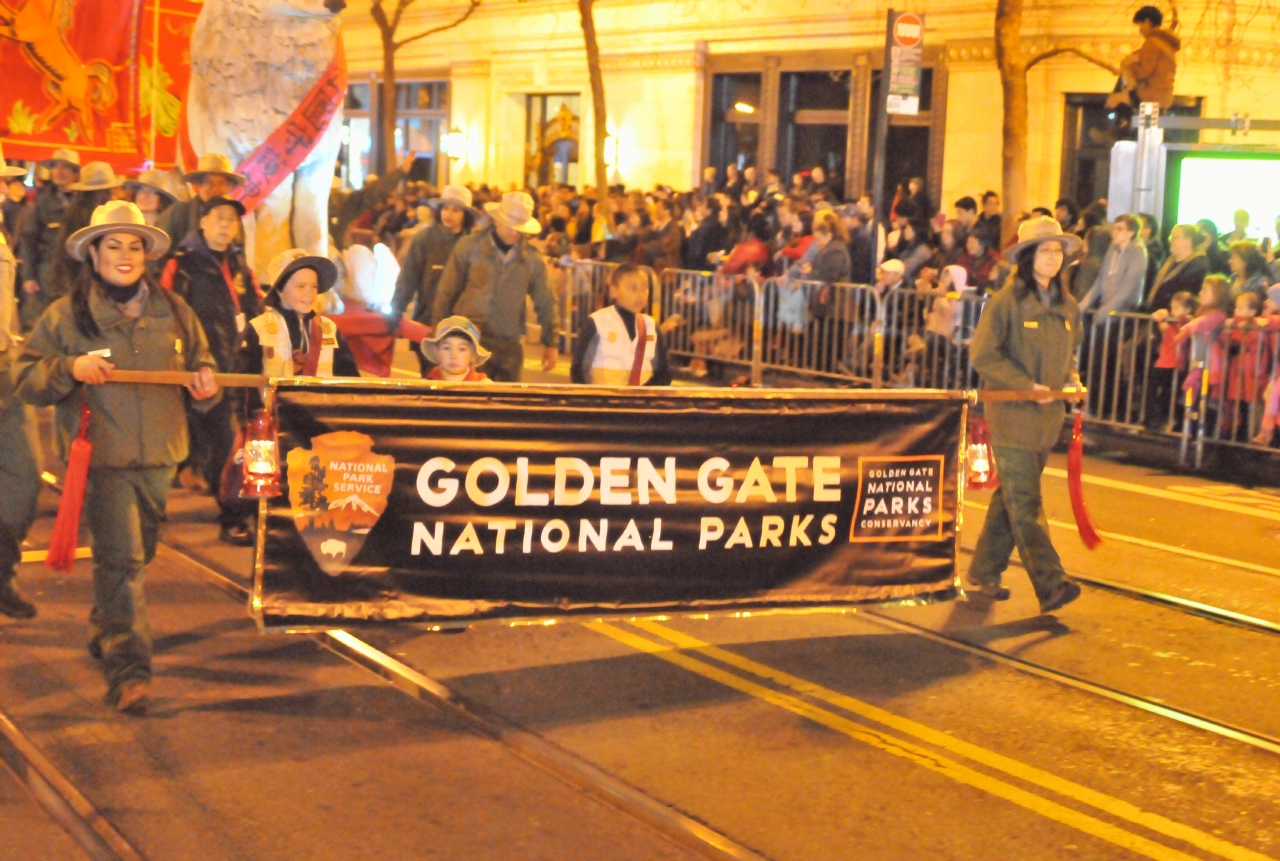 ./Chinese_New_Year_Parade_San_Francisco_20140215_190447_C14_0897.jpg