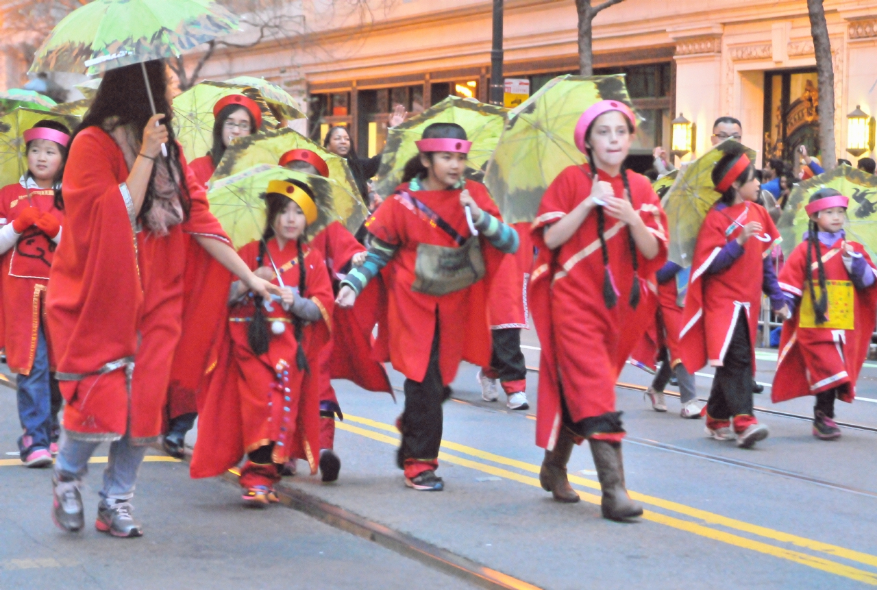 ./Chinese_New_Year_Parade_San_Francisco_20140215_174107_C14_0491.jpg