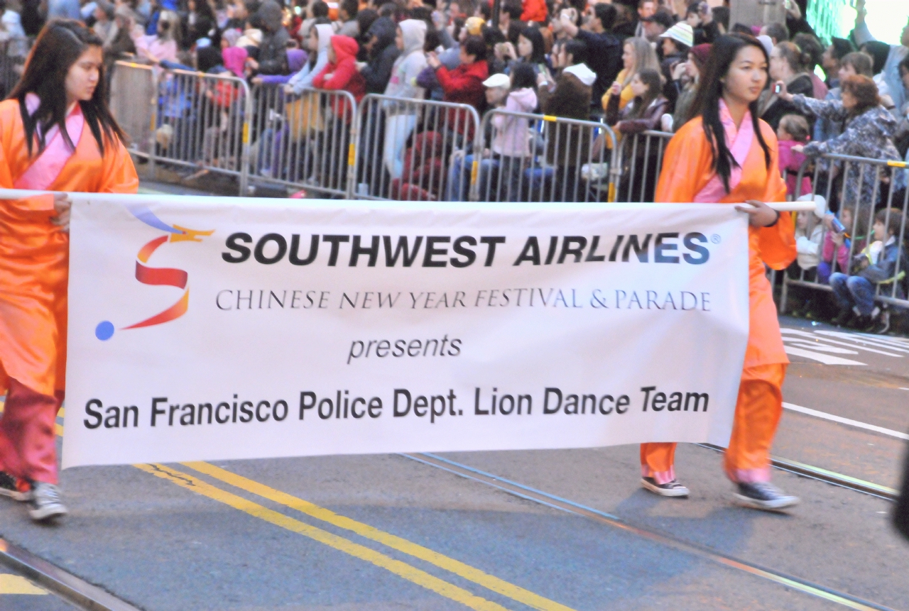 ./Chinese_New_Year_Parade_San_Francisco_20140215_175340_C14_0535.jpg