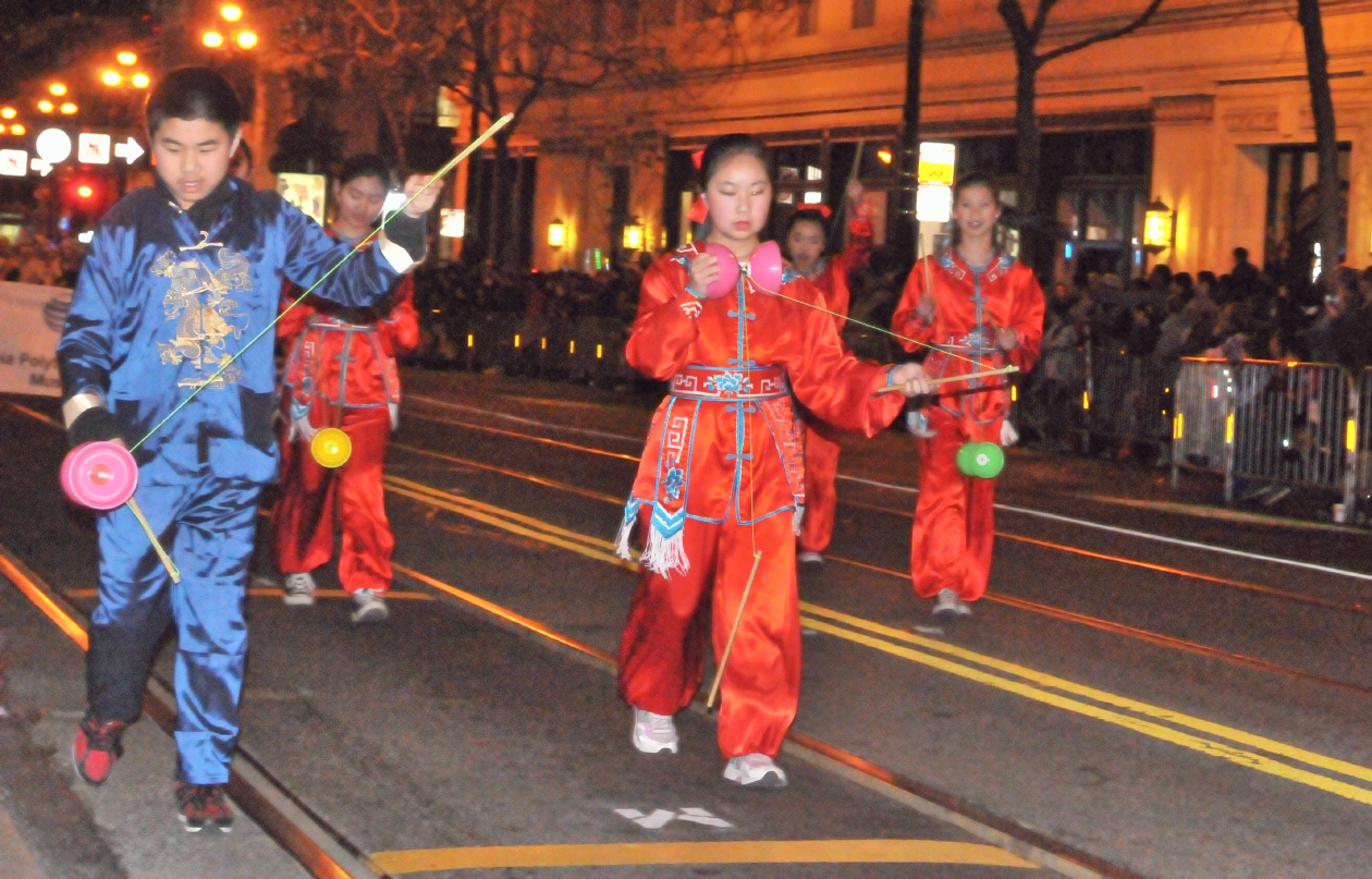 ./Chinese_New_Year_Parade_San_Francisco_20140215_183223_C14_0690.jpg