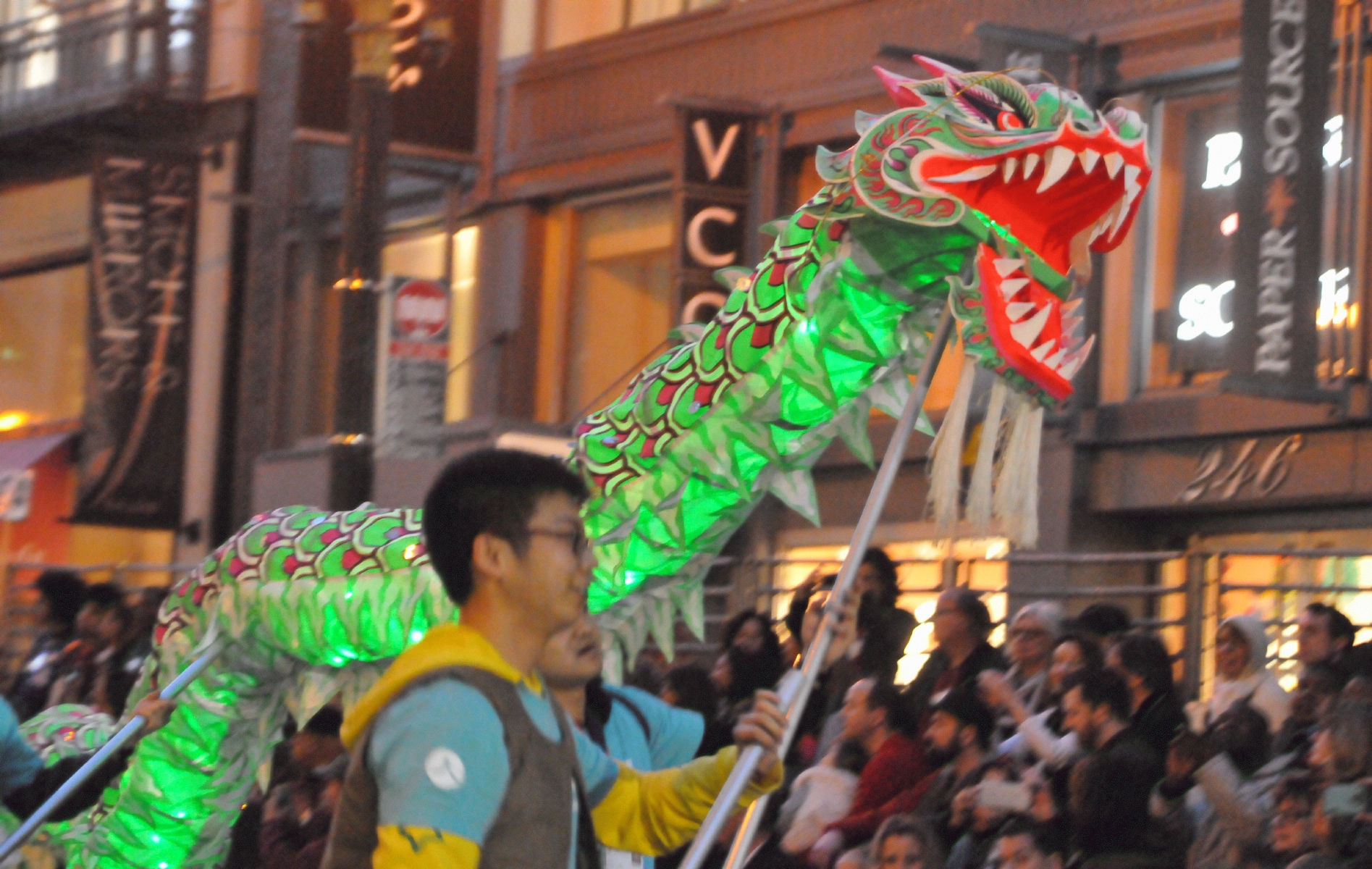 ./San_Francisco_Chinese_New_Year_Parade_20170211_180033_C17_1588.jpg