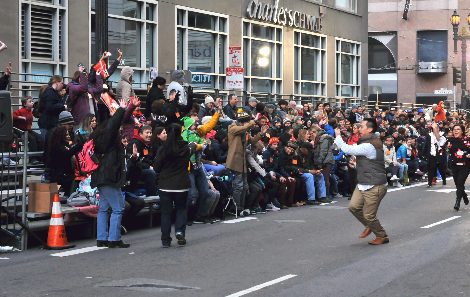 ./San_Francisco_Chinese_New_Year_Parade_20180224_182914_C18_1801.jpg