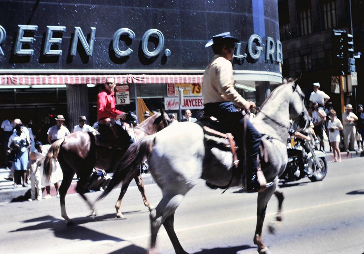 ./DallasParade196406_200903_0467BCXS.jpg