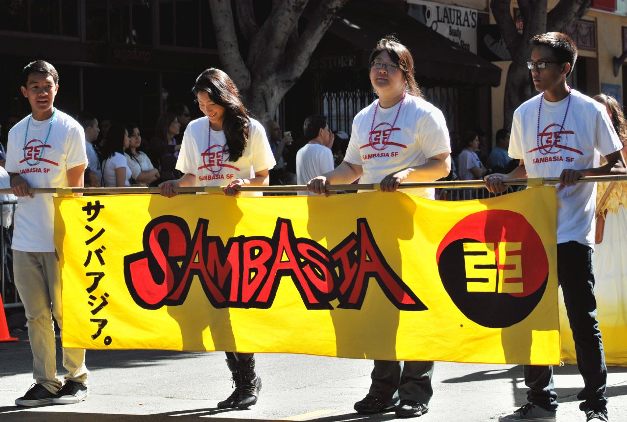 ./Banners_Carnival_Parade_20110529_095815_B11_4482.jpg