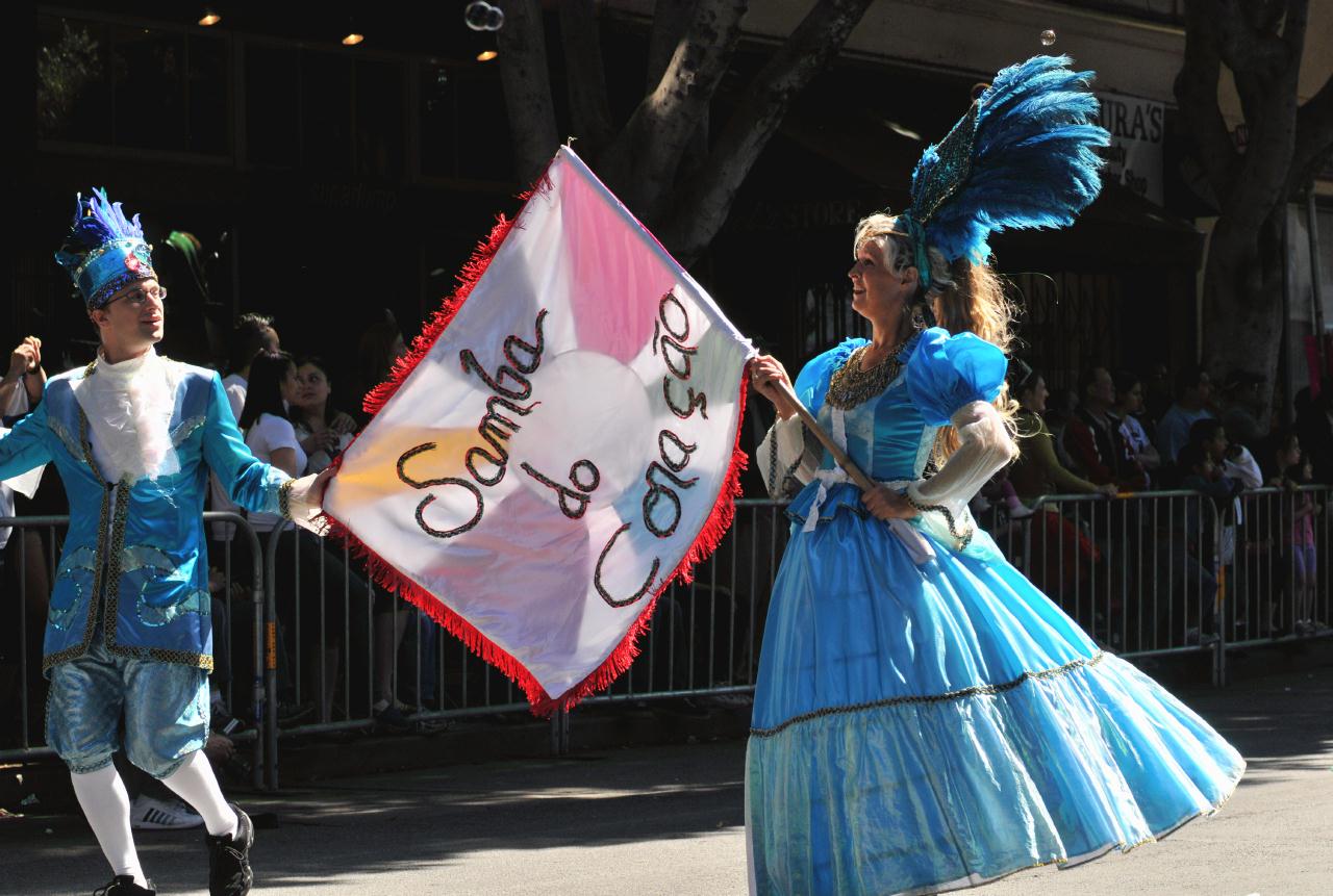 ./Banners_Carnival_Parade_20110529_101051_B11_4534.jpg