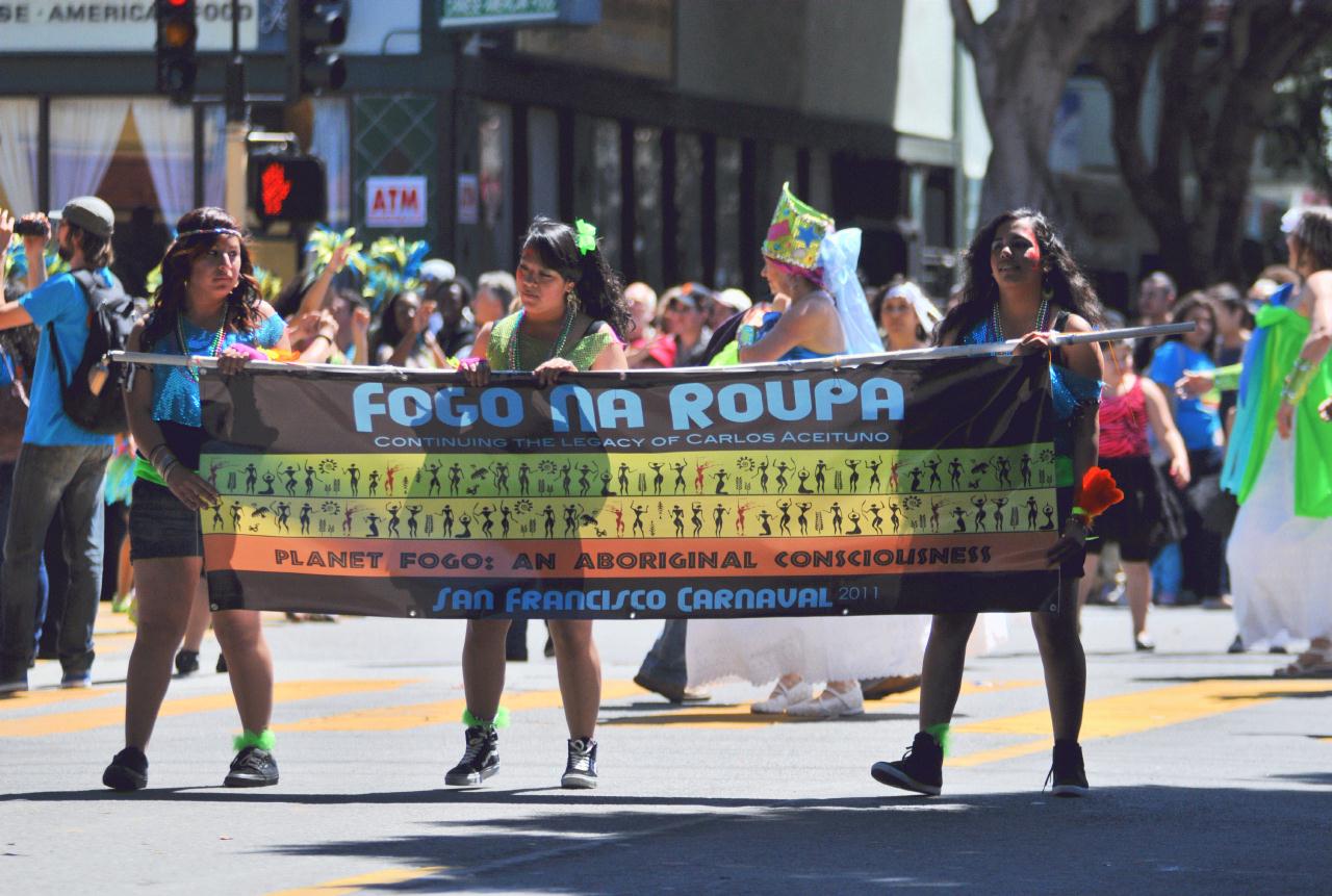 ./Banners_Carnival_Parade_20110529_110821_B11_4826.jpg