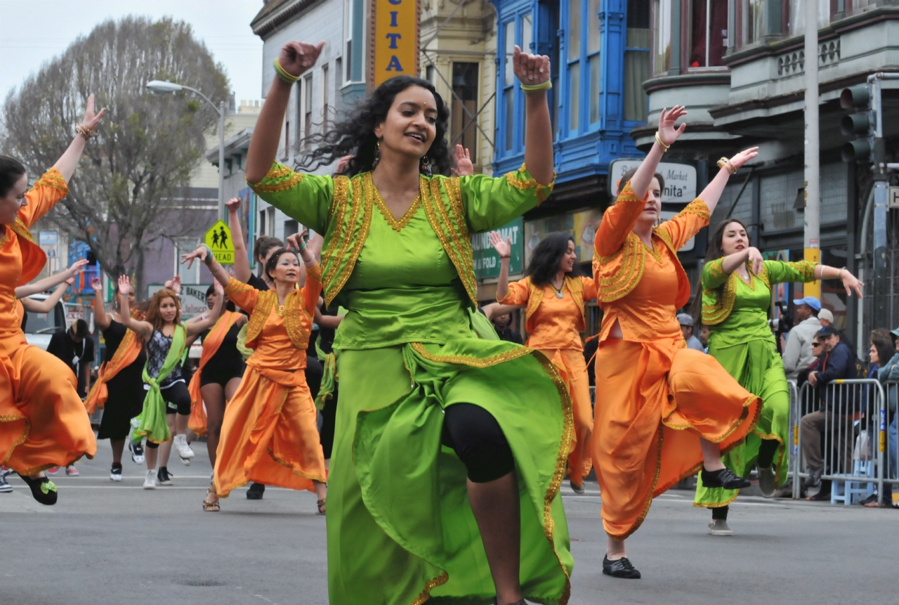 ./Carnival_San_Francisco_20120527_094503_B12_4480.jpg